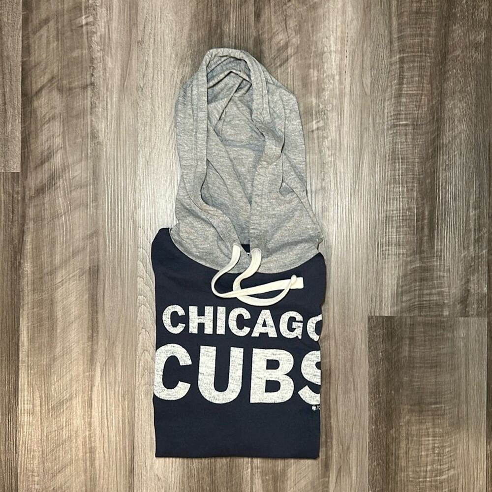 Chicago Cubs 47 Brand Long Sleeve Tee Hoodie - Small
